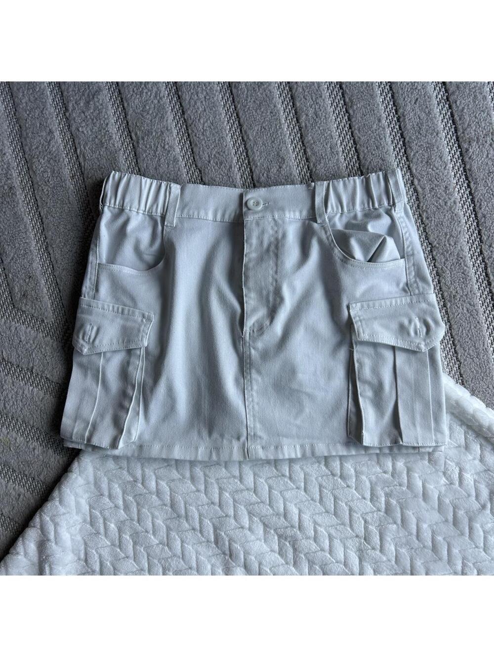 White cargo mini skirt with pockets #cargo #mini